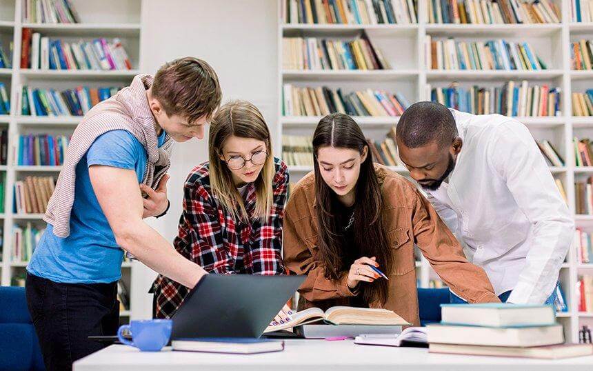 Travail en groupe : la clé vers la réussite scolaire ?